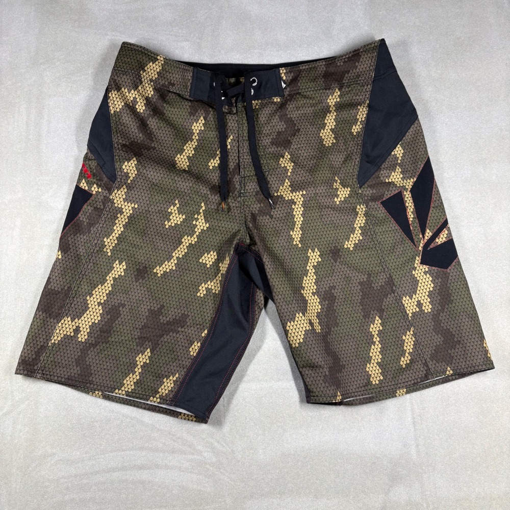 Volcom Bruce Irons Camo Board Shorts Mens 38 Green Brown Digital Camouflage Swim
